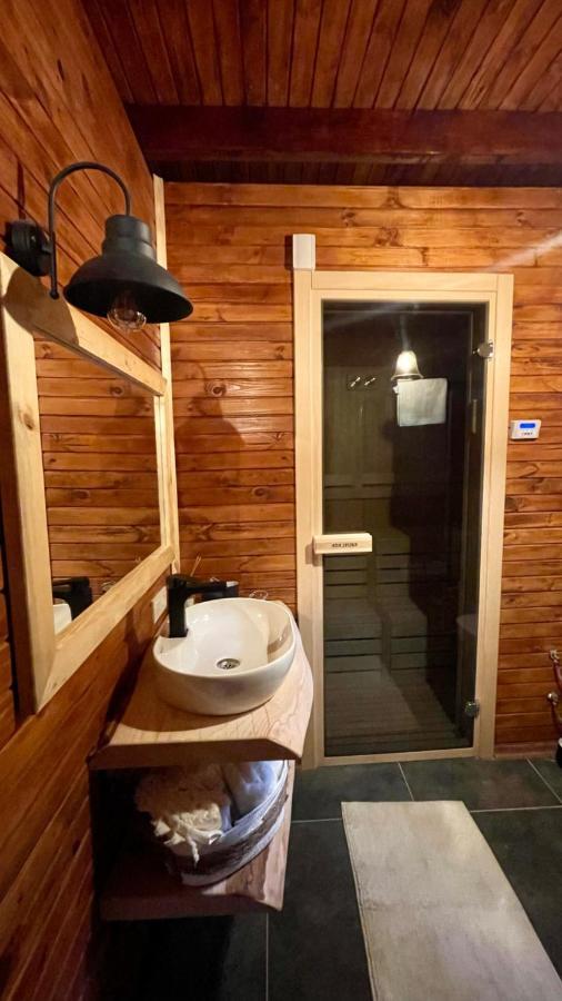 Panurlawoodenhouse Oezel Havuz& Sauna Mavi Exterior foto