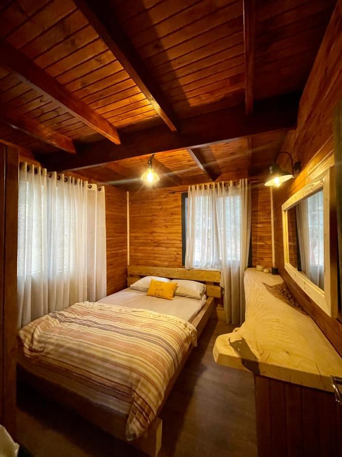 Panurlawoodenhouse Oezel Havuz& Sauna Mavi Exterior foto